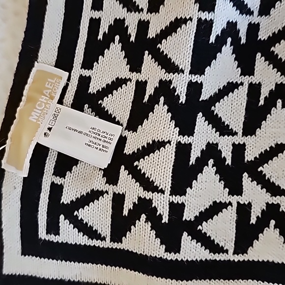 NWT MK 64"x10 1/2" SCARF - Picture 2 of 2